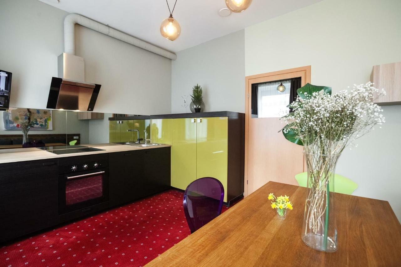 eLoftHotel Vilnius Buitenkant foto