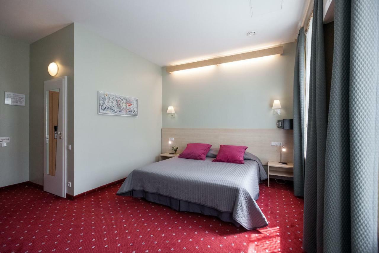 eLoftHotel Vilnius Buitenkant foto