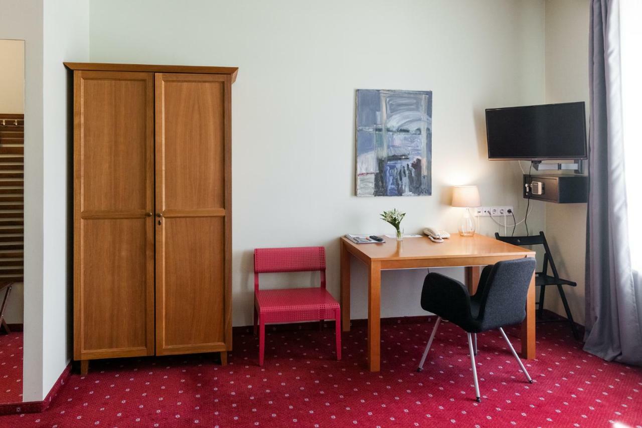 eLoftHotel Vilnius Buitenkant foto
